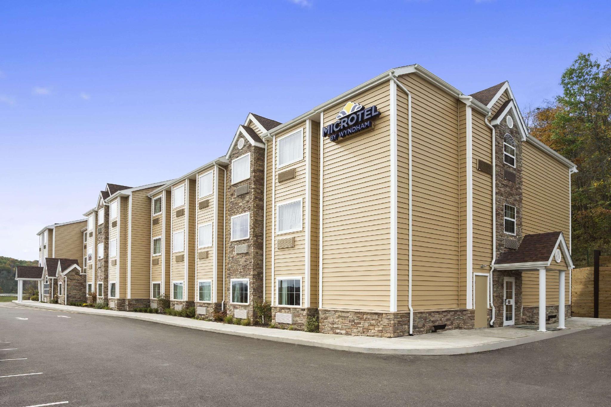 Microtel Inn & Suites By Wyndham Cambridge Bagian luar foto